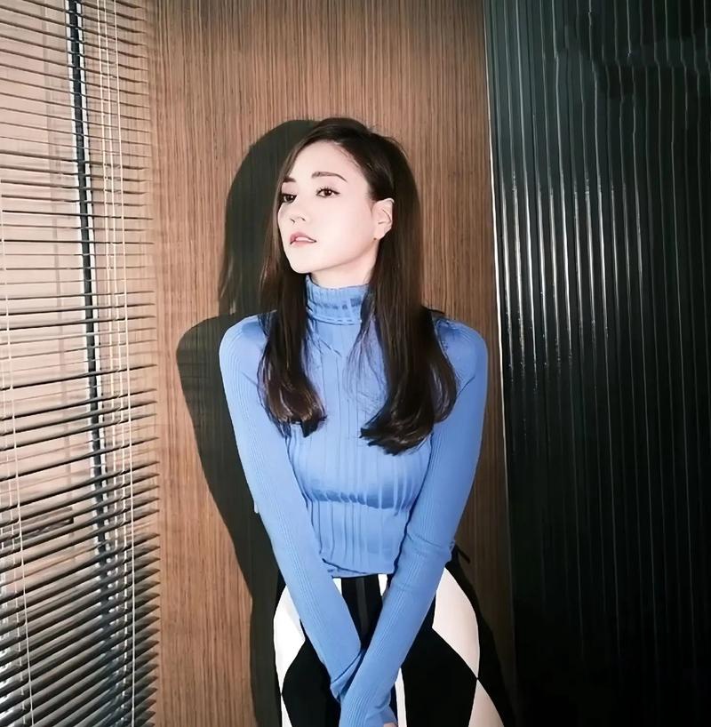 娜然